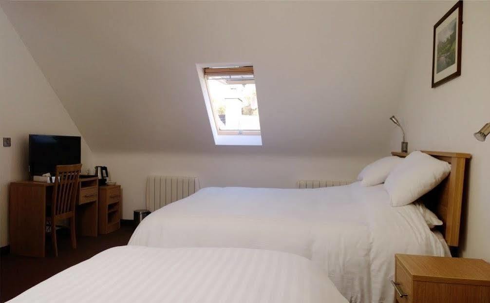 The Rostrevor Inn Екстериор снимка